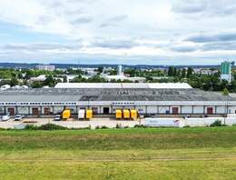 Rarität! Logistikhalle mit Rampen an der A4 Richtung Leipzig und Berlin zur Miete!