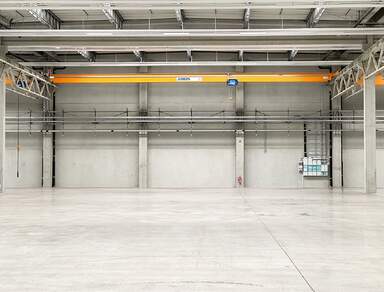 Direkt an der A4 & A14 | ca. 6.900 m² Produktionshalle mit 8 t Krananlagen & 4 Toren zur Miete