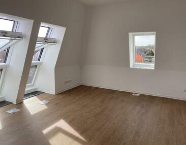 ++ Schöne 2-Zimmer Wohnung mit eigenem Zugang zu vermieten ++