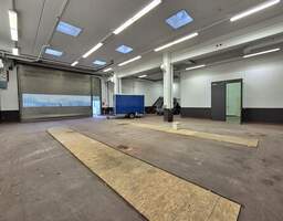 547 m² Hallenfläche in Autobahnnähe mit Rolltor | Kesselsdorf bei Dresden!