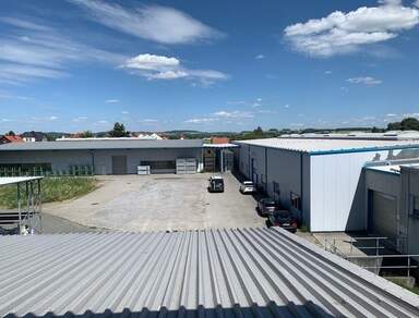 Vielseitige Hallenflächen zur Miete | Rund 2.500 m², teilbar ab 900 m² unweit der A4 zur Miete!