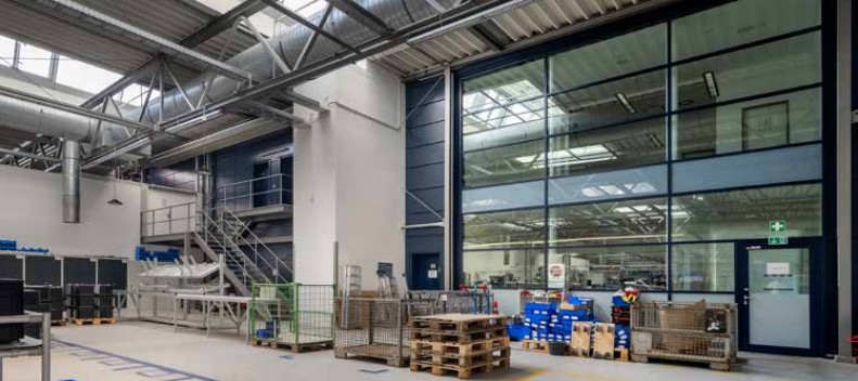 TOP Lage im Dresdner Norden | 4.240 m² moderne Produktionshalle mit Büro zur Miete