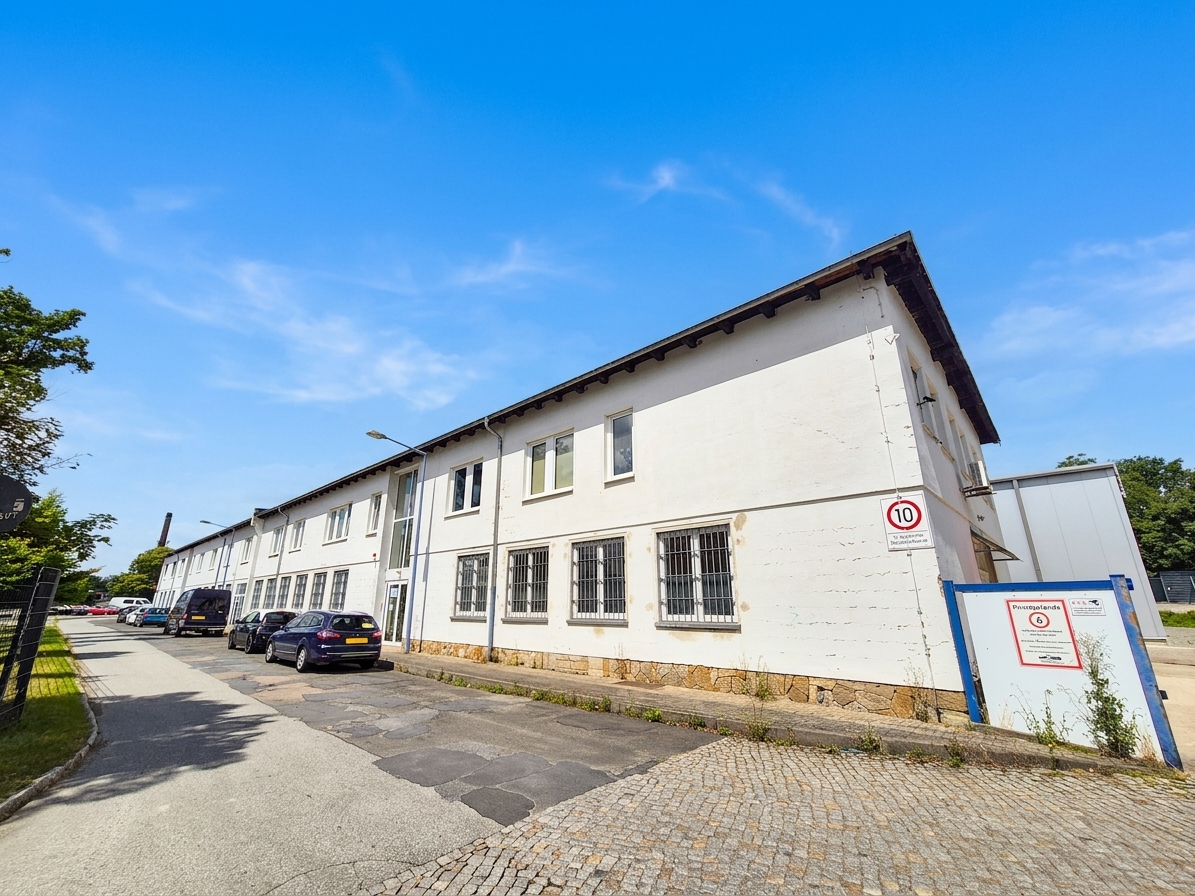 Bürofläche mit guter Anbindung im Dresdner Norden zur Miete!