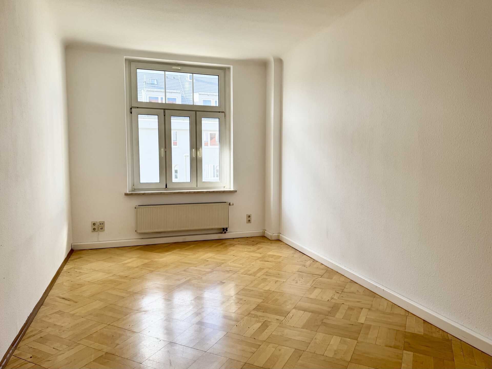 ++ Geräumige 2-Zimmerwohnung in Dresden-Löbtau zu vermieten ++