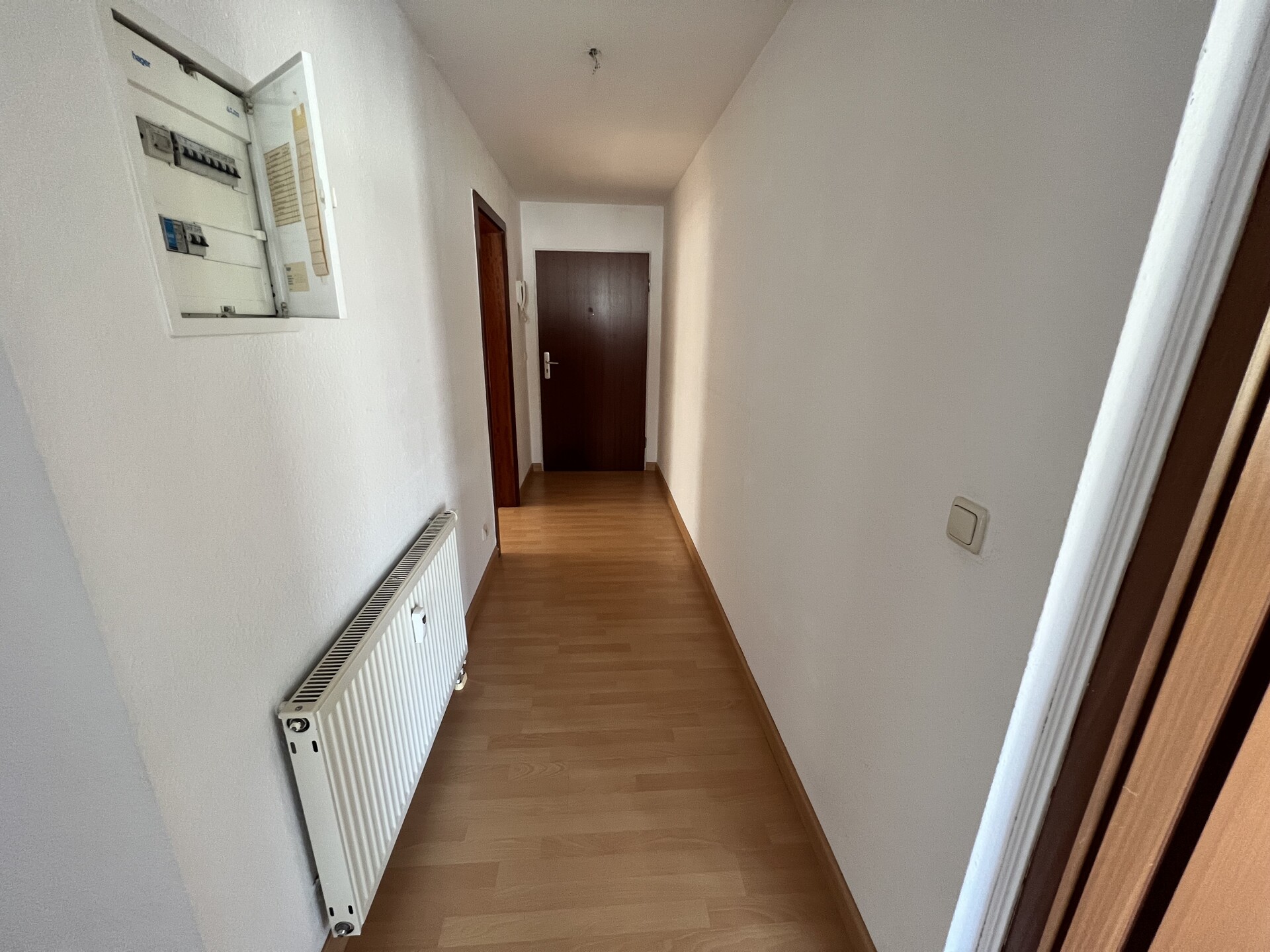 Einmaliger Ausblick | Vermietete 3-Zimmerwohnung mit Balkon nahe Zwickau zum Kauf