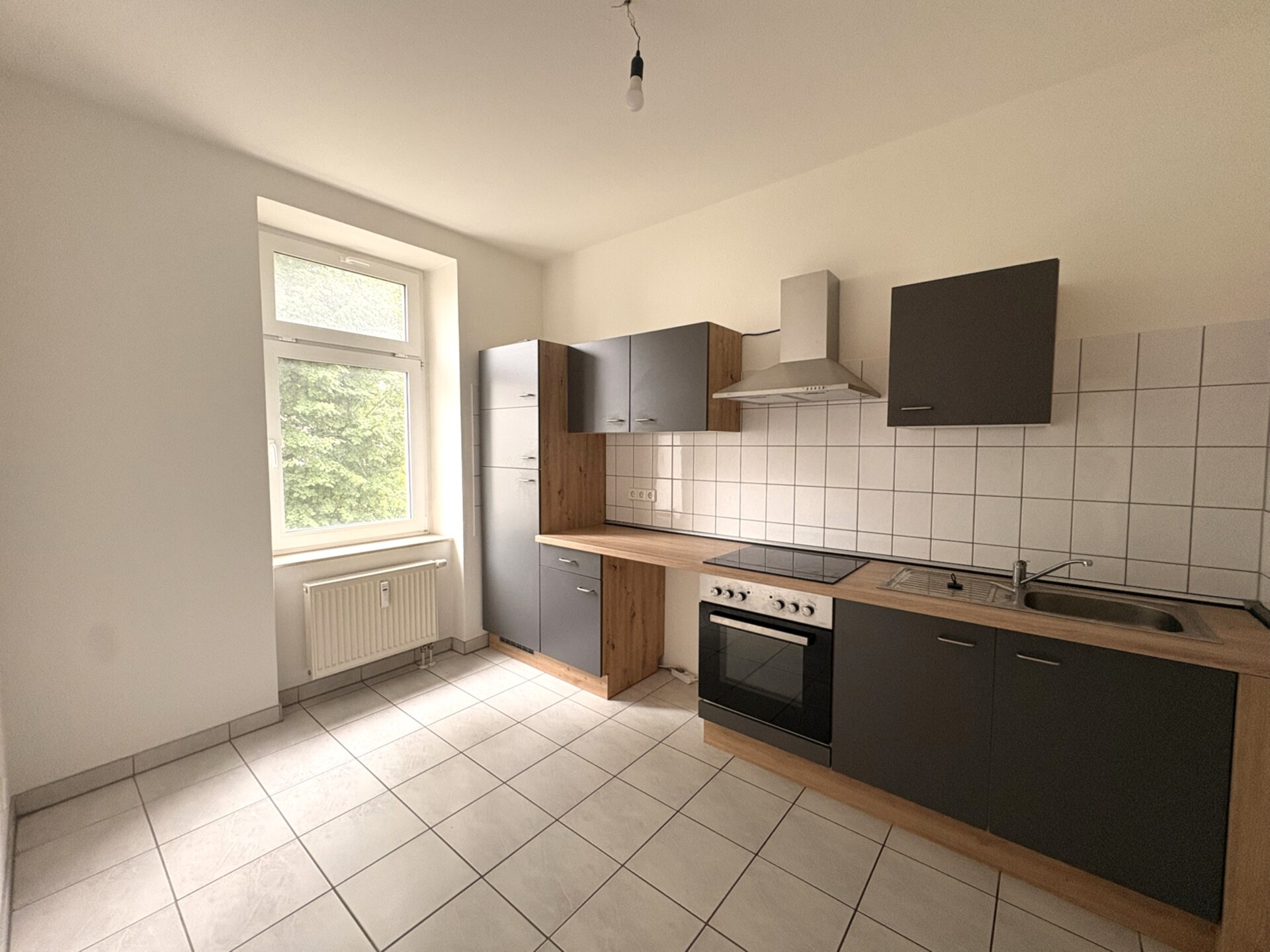 Frisch renovierte 3-Raumwohnung mit Einbauküche in Chemnitz mieten!