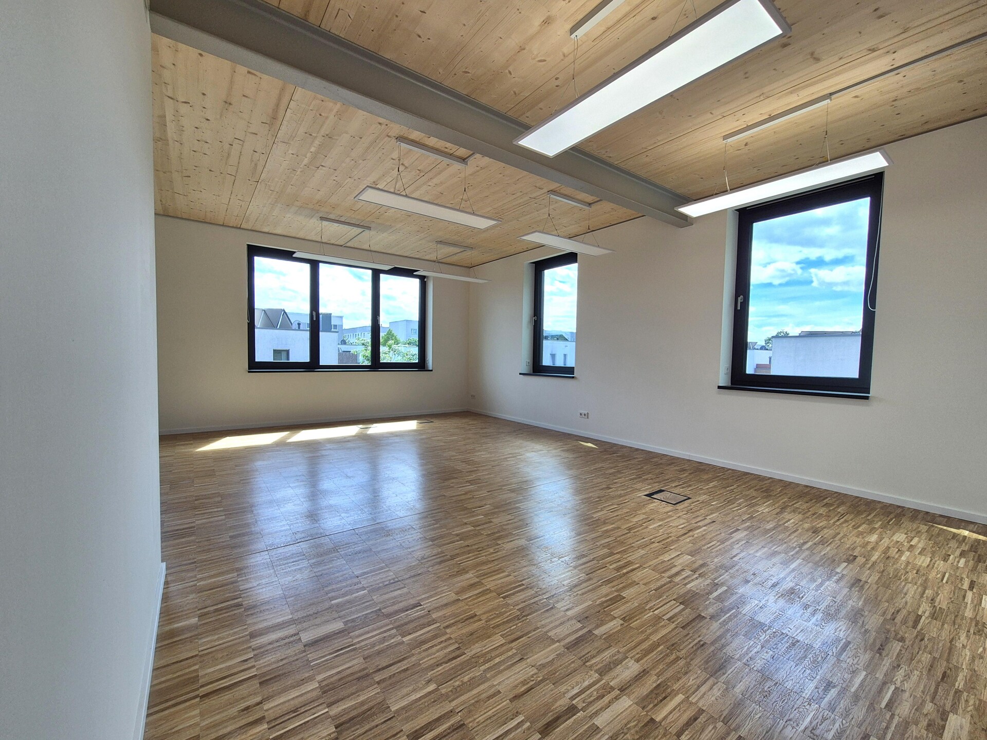 Dresden-Striesen| ca. 87 m² Bürofläche in energieeffizienten Büroneubau zur Miete